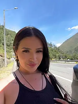 Sara_fun live cam preview