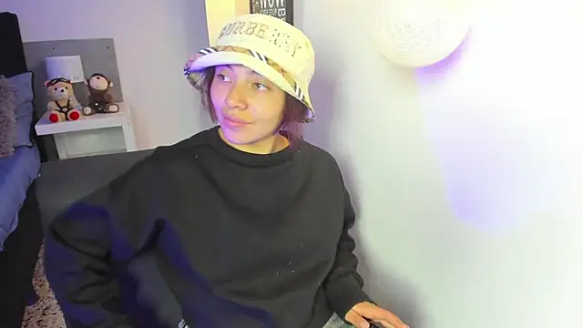 melanie_roux__ live cam preview