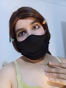 Banouti_23 live cam preview