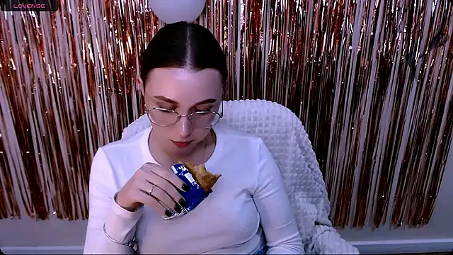 MillaTems_ live cam preview