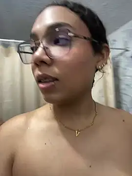 Emmy_And_Luna