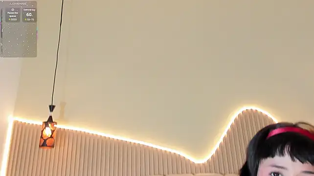 AriaLuxx_