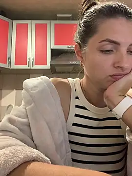 SeducingYoghourt live cam on StripChat