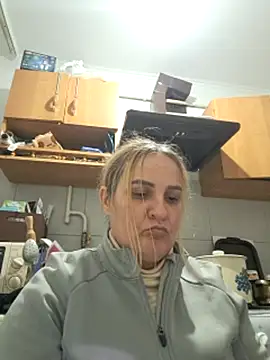 Malichkaanna30 live cam on StripChat