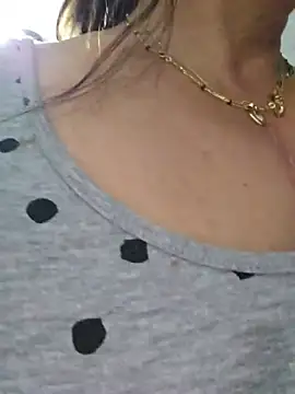 isabellecraft (F milf) - Slap ass