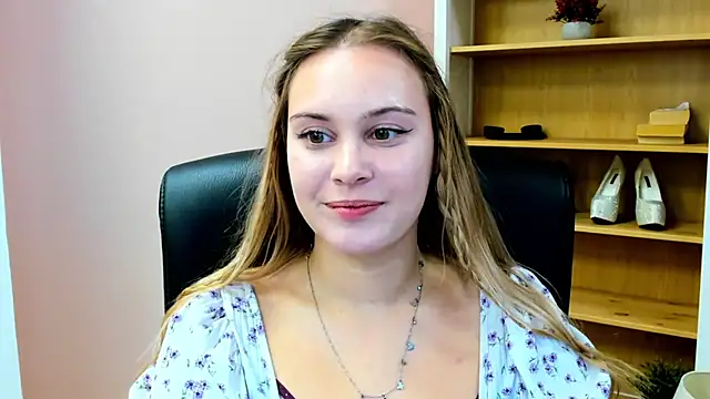 kitty_valeria