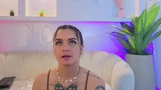 zarcasutra_t live cam preview