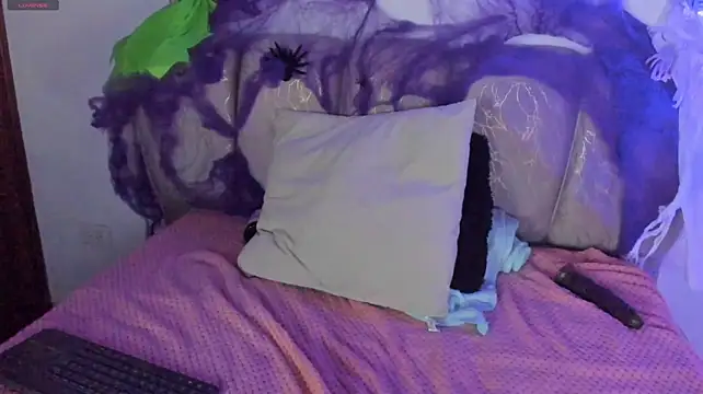 noah_0813 live cam preview