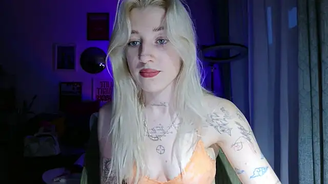 EmmyWet webcam