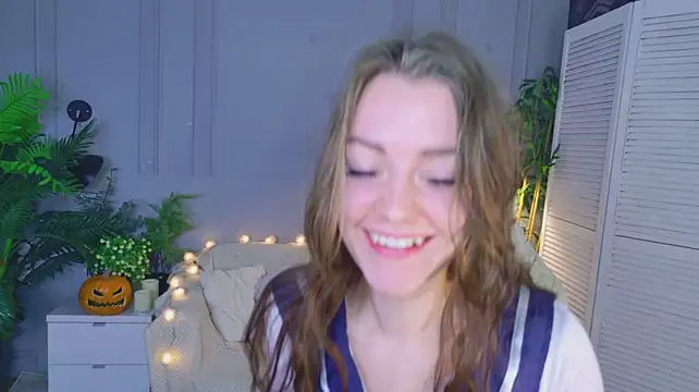 Lana__Cute_