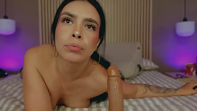 salma_lutz live cam preview