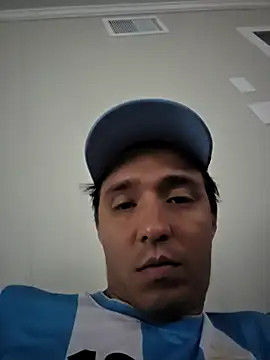 HoofedCylinder live cam preview