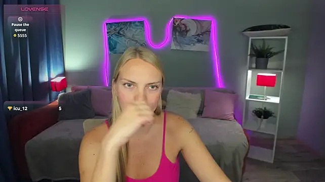 NancyGlamour live cam preview