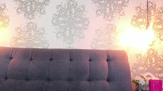 IsaabellaSweet live cam preview