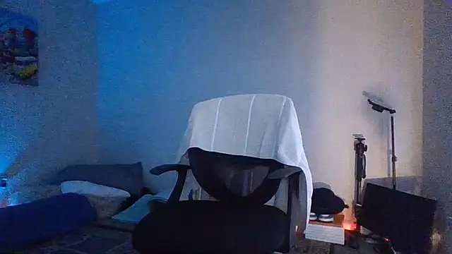 2attract live cam preview