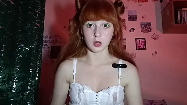 CristinPiccirillo live cam preview