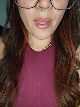 samm_curvy