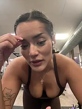 Risky_Workouts live sex cam