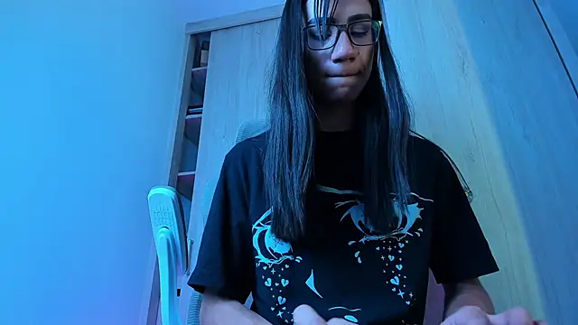 Model: sofiaa_grey_