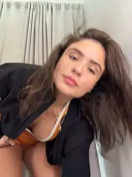 sofiagomez444 (F young) - I’m with my friends 😈 make me moan