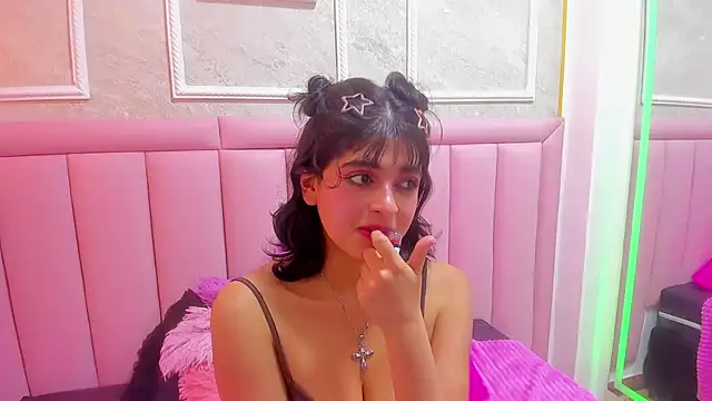 velvet_girll live cam on StripChat