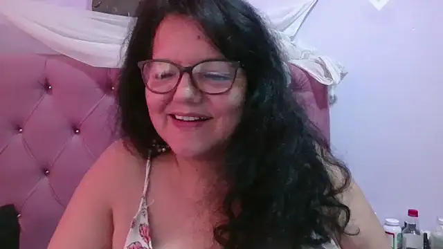 kassandra02 live cam preview