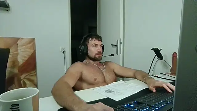 alpha-hunk live cam preview