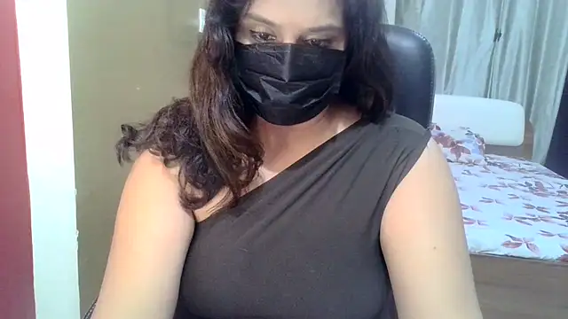 Scarlet_Ivory live cam preview