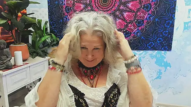 LilaMaharani live cam preview