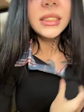 sukidaa live cam preview