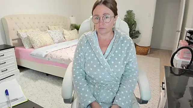 Vika73 live cam preview