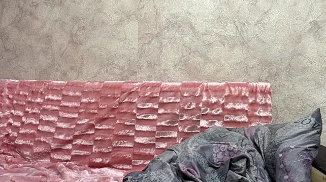 BuzzingRaid live cam preview
