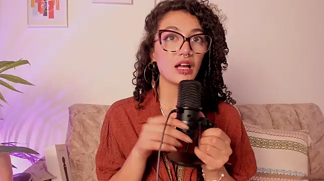 CurlyMeryJane