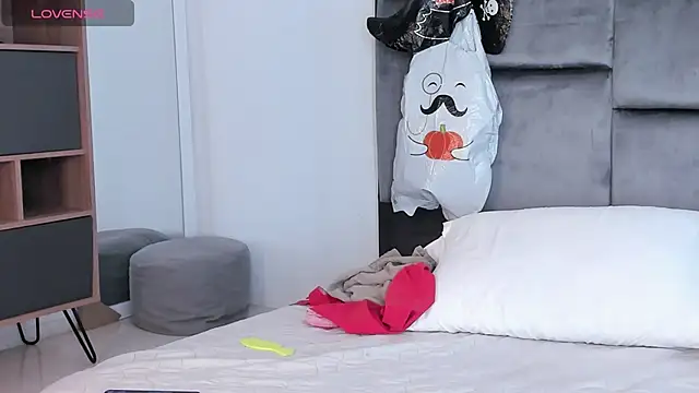 Briguet__Molano_ live cam preview
