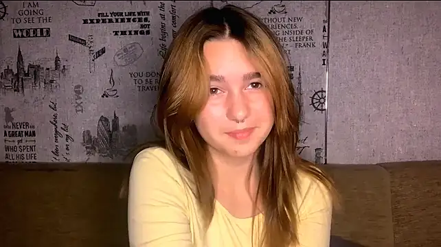 KassieIhenyen live cam preview