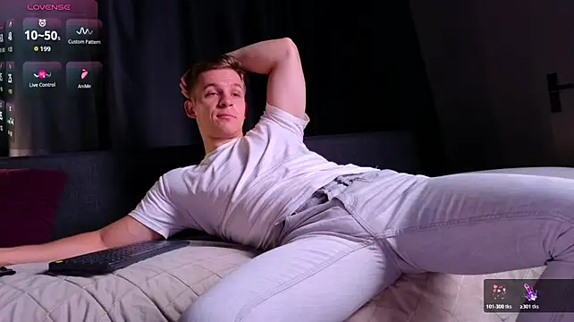 S3Xyes live cam preview