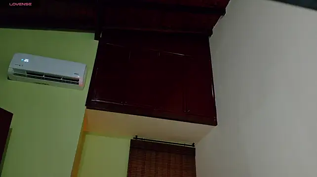 Emma__Blanco live cam preview