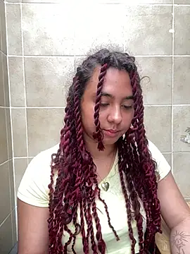 Emilia_Pink