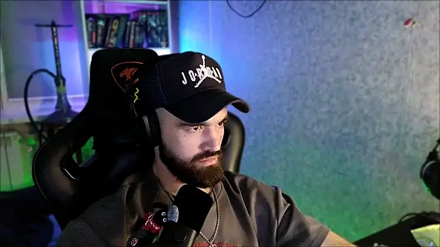 _Serious_Man live cam preview