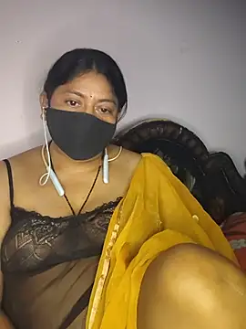 telugu--nadhini143 (F milf) - 100 tokens boobs show
