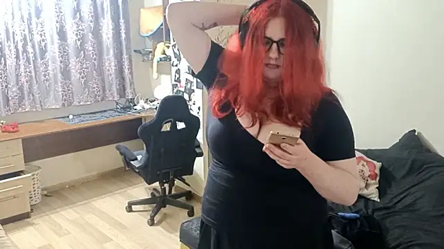 CutieRoar live cam on StripChat