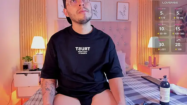 jonath_1 (M young) - my sexy ass in your face