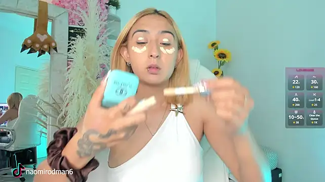 Naomii_Rodman_
