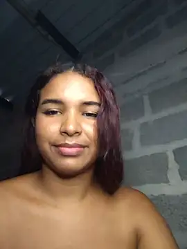 Madeleik live cam preview