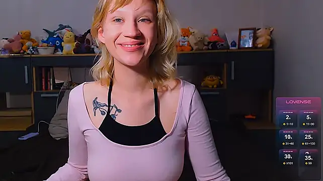 amelia_lye live cam preview