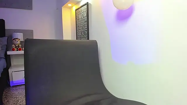 melanie_roux__