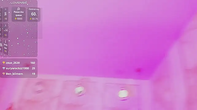 MishRaven live cam preview