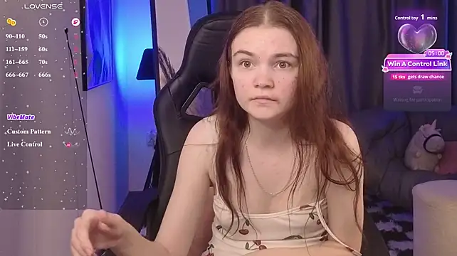 emmysmall live cam preview