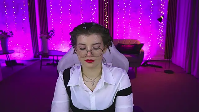 Tessa_054