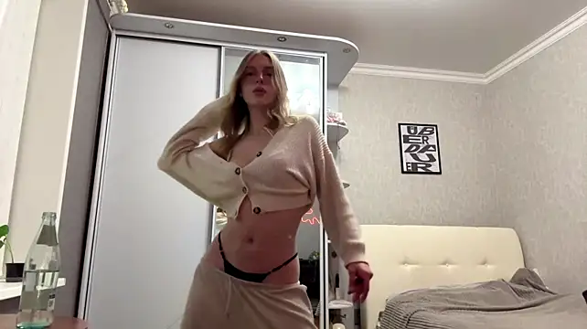 LatishaKrauel live cam preview